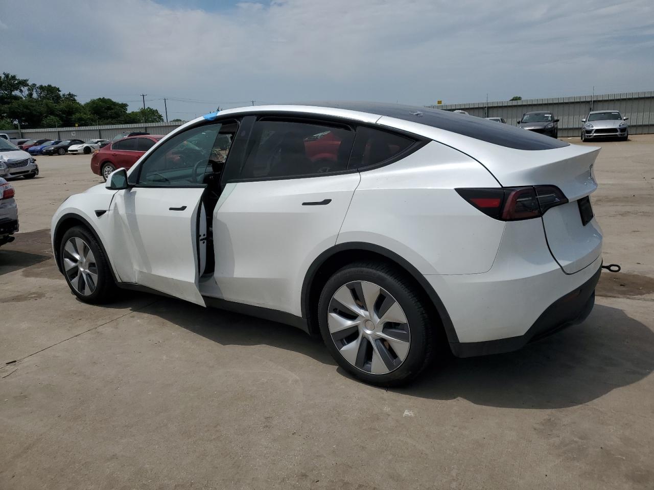 2023 TESLA MODEL Y - Фото 2