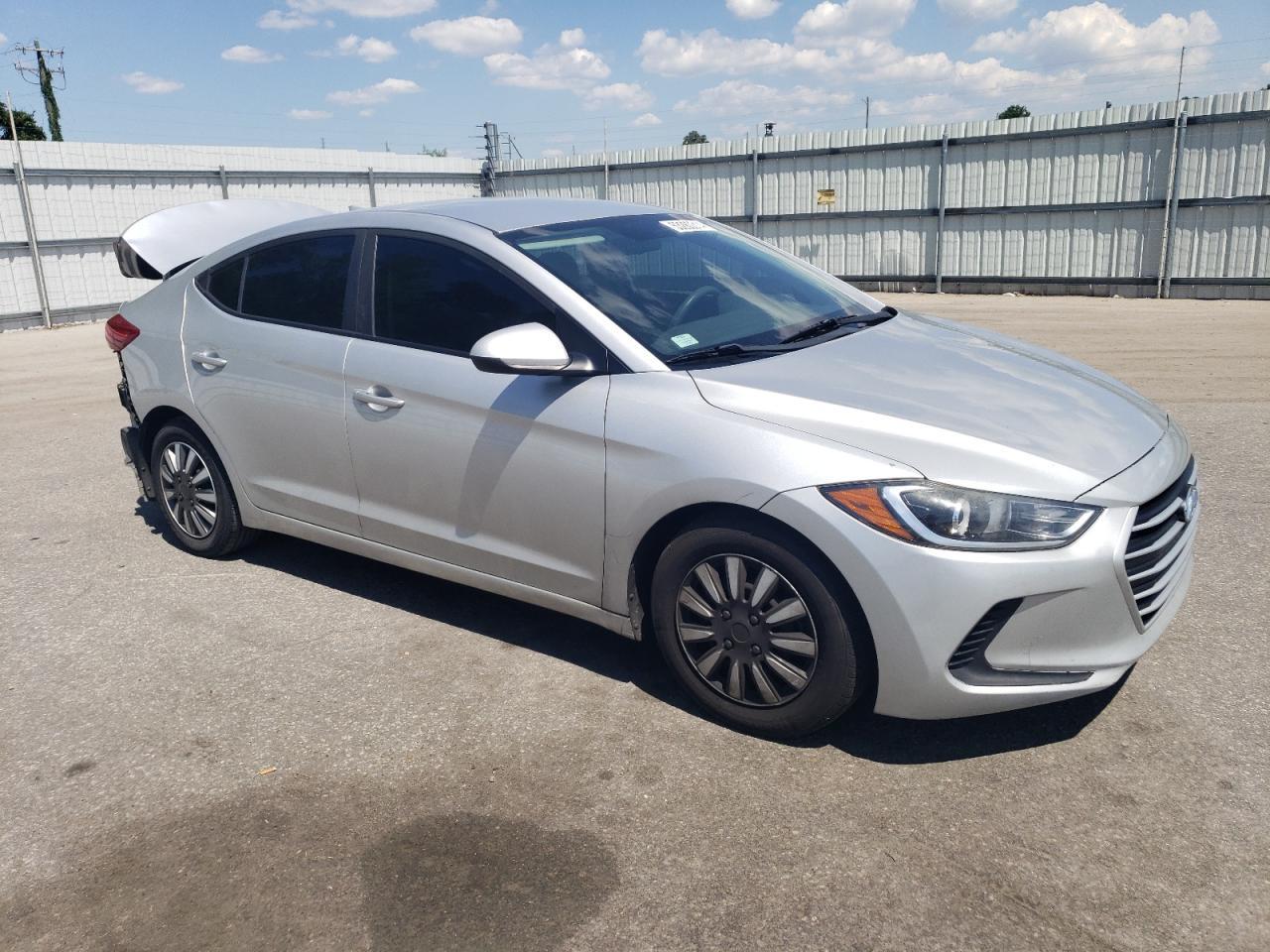 2017 HYUNDAI ELANTRA SE - Фото 4