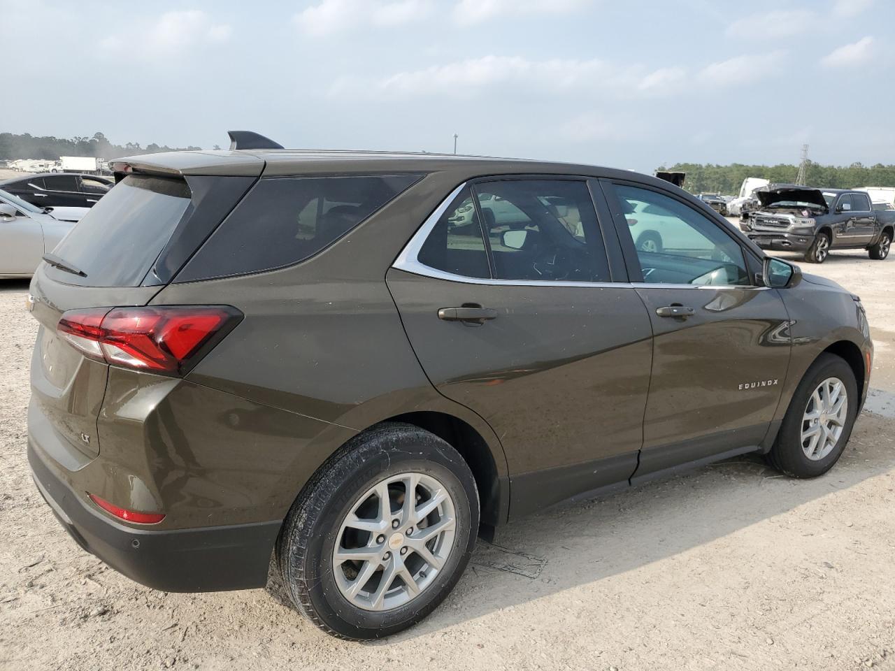 2024 CHEVROLET EQUINOX LT - Фото 3
