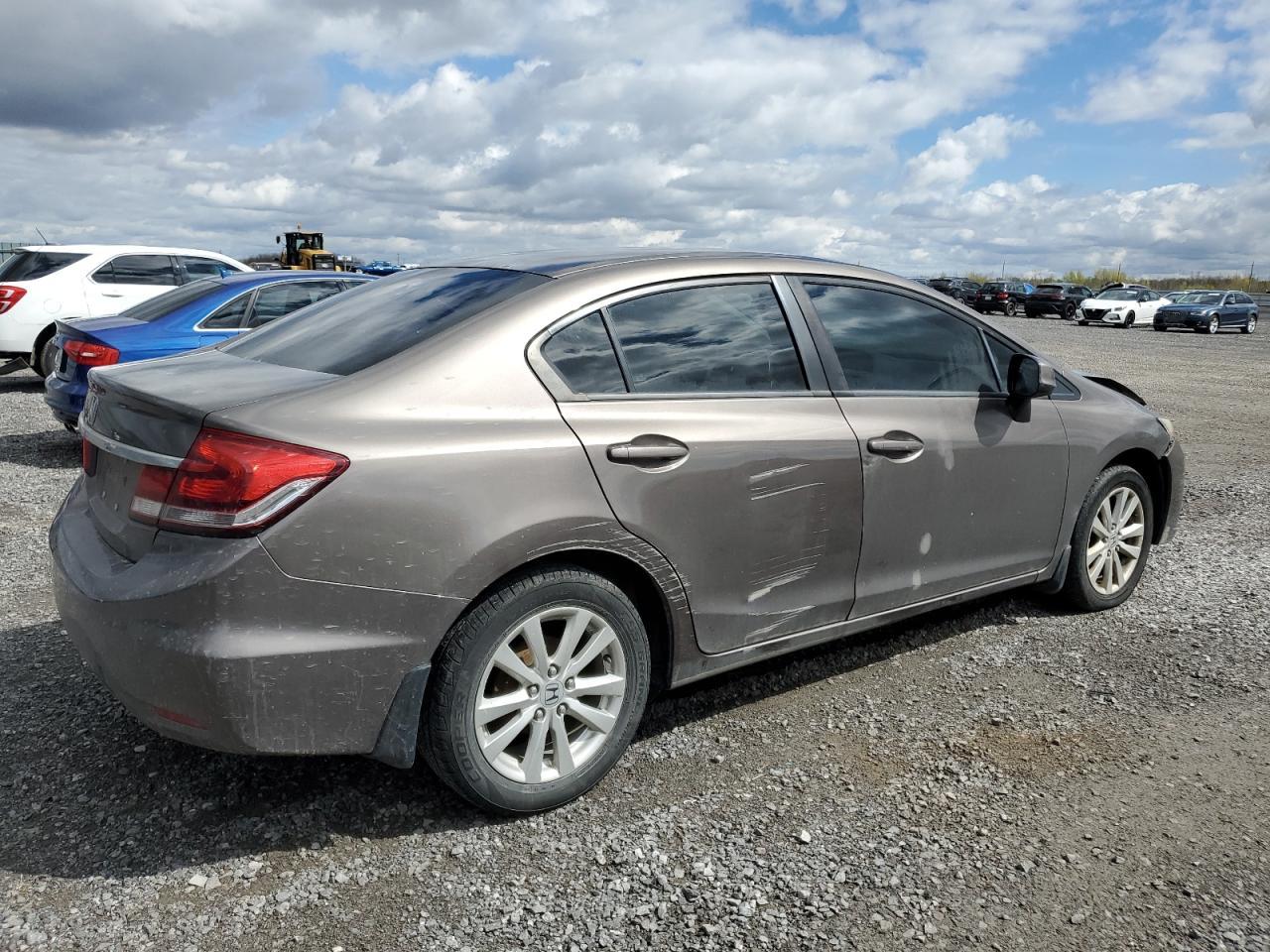 2013 HONDA CIVIC LX - Фото 3