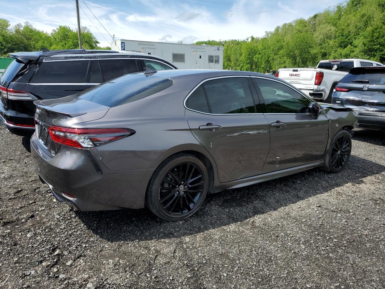2022 TOYOTA CAMRY XSE - Фото 3