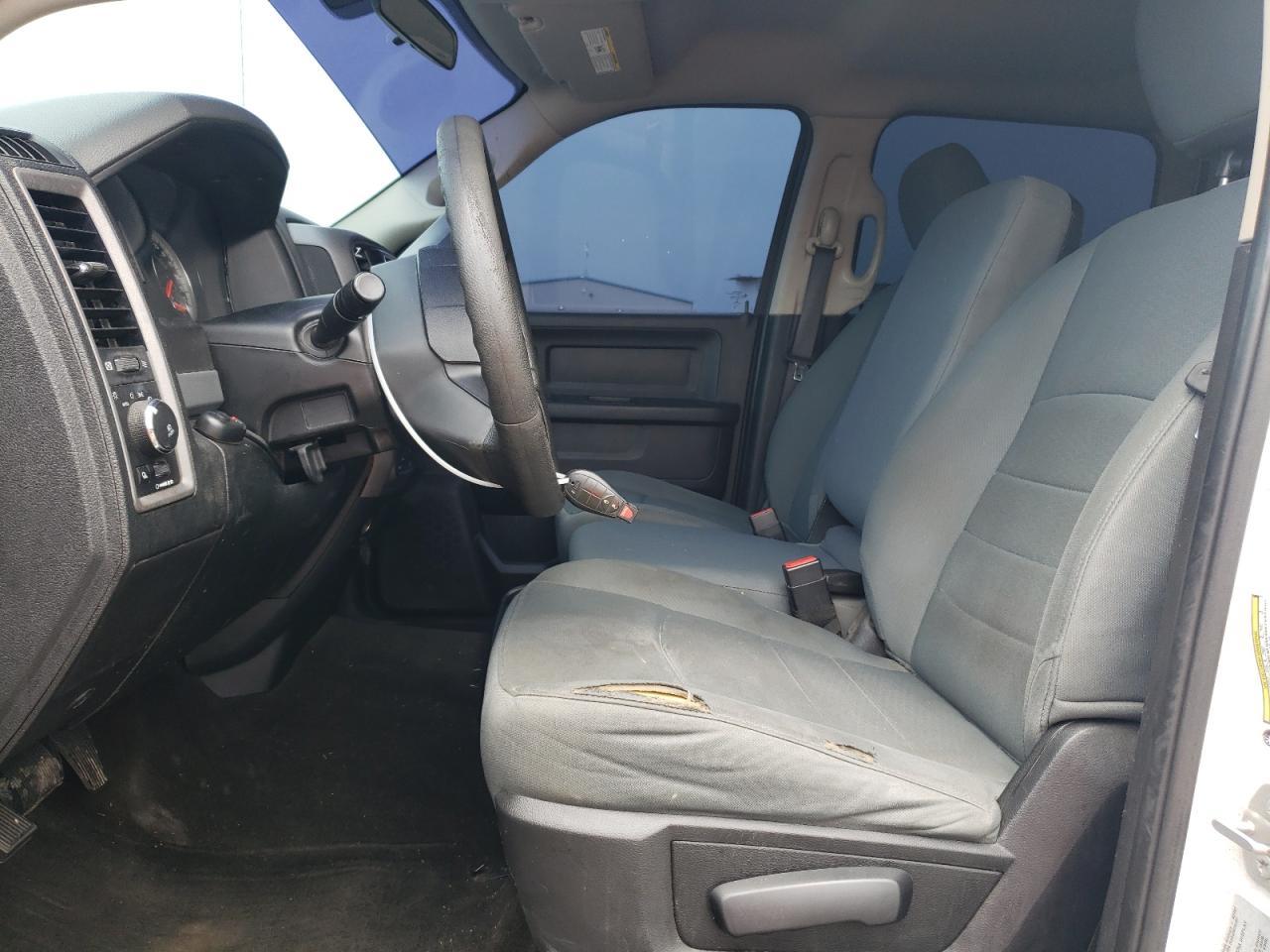 2017 RAM 1500 ST - Image 7
