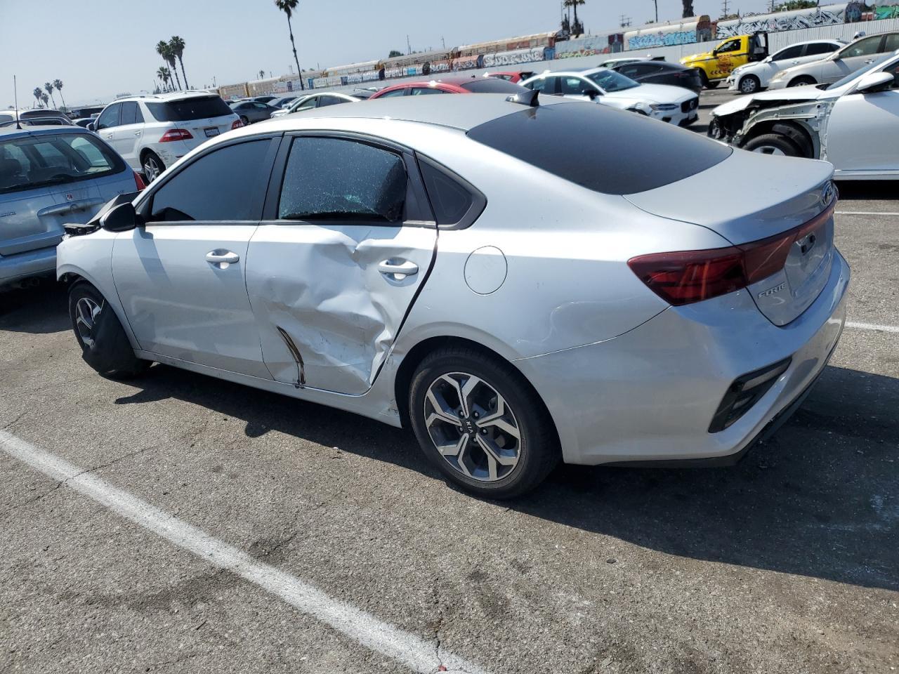 2021 KIA FORTE FE - Фото 2