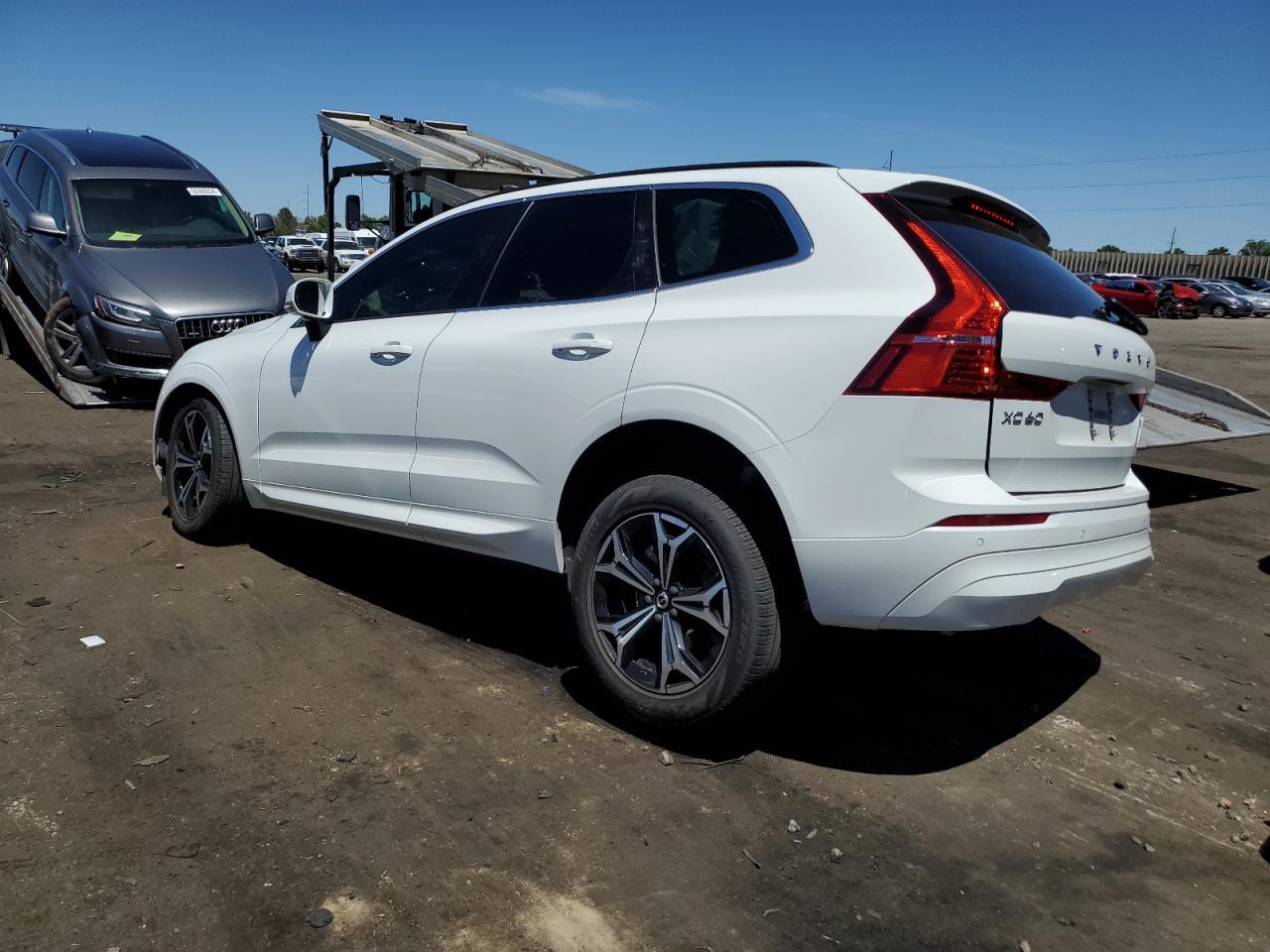 2022 VOLVO XC60 B5 MO - Фото 2