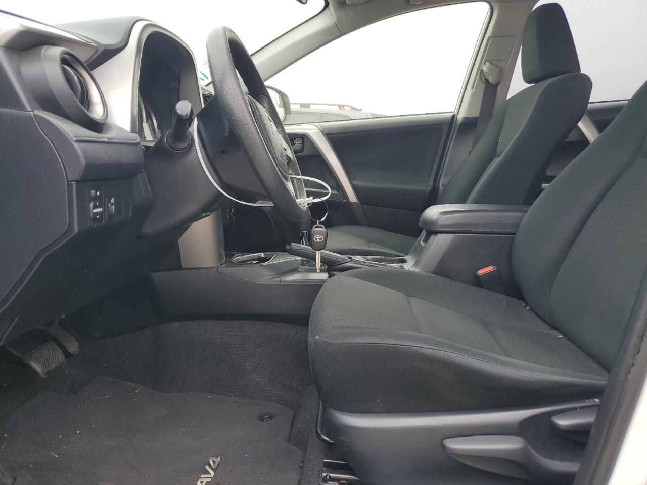 2016 TOYOTA RAV4 LE - Фото 7