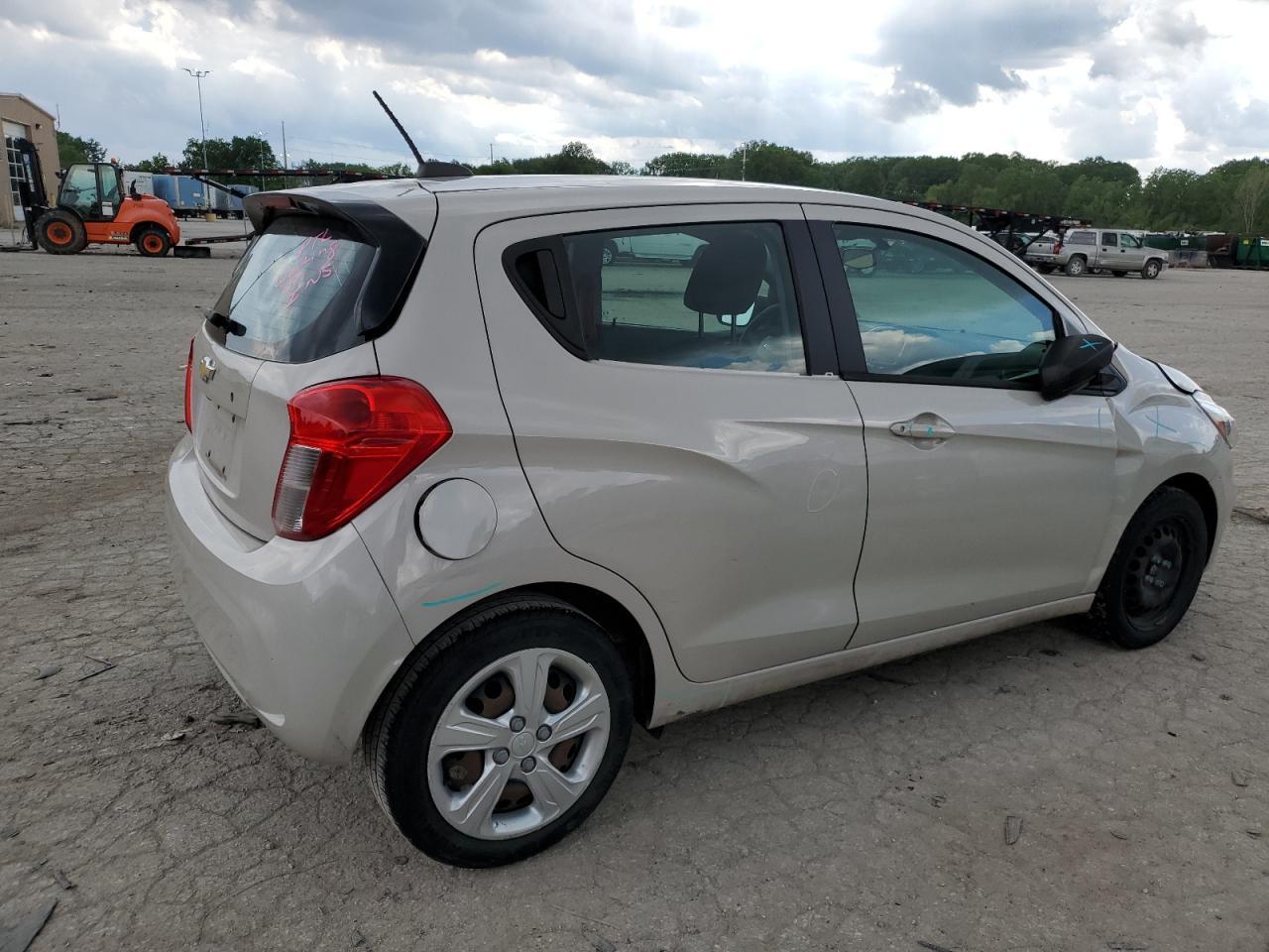 2021 CHEVROLET SPARK LS - Фото 3