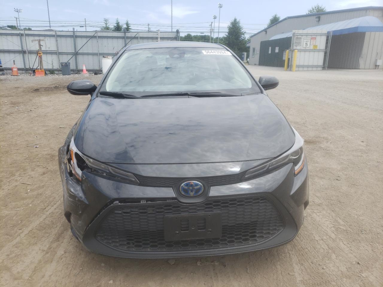 2021 TOYOTA COROLLA LE - Фото 5