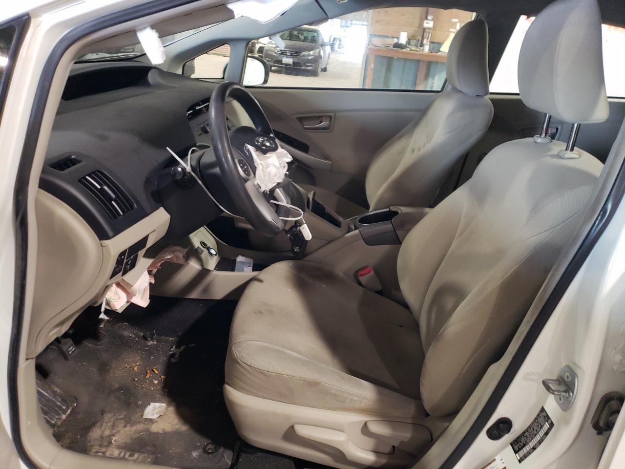 2013 TOYOTA PRIUS - Image 7