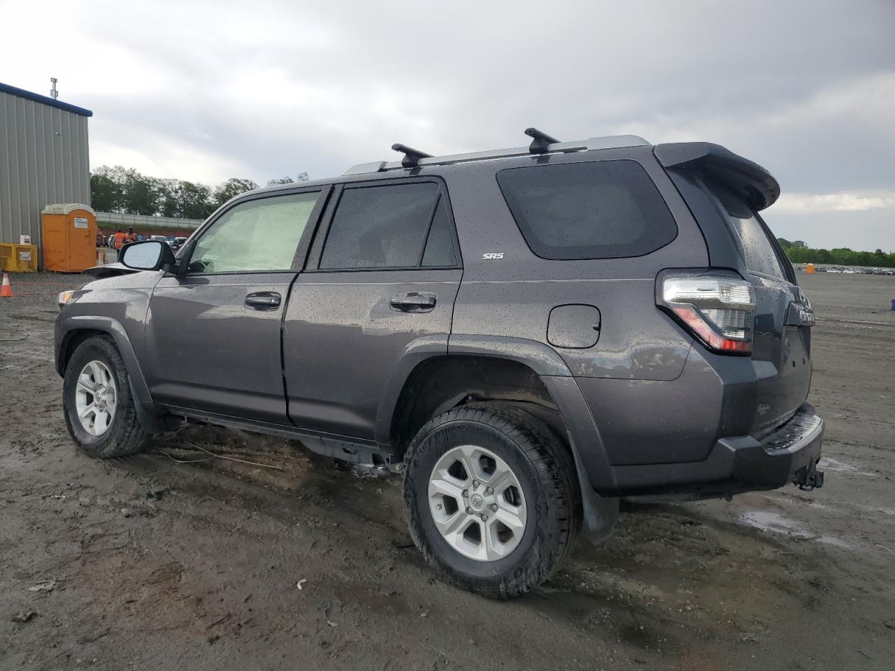 2018 TOYOTA 4RUNNER SR - Image 2