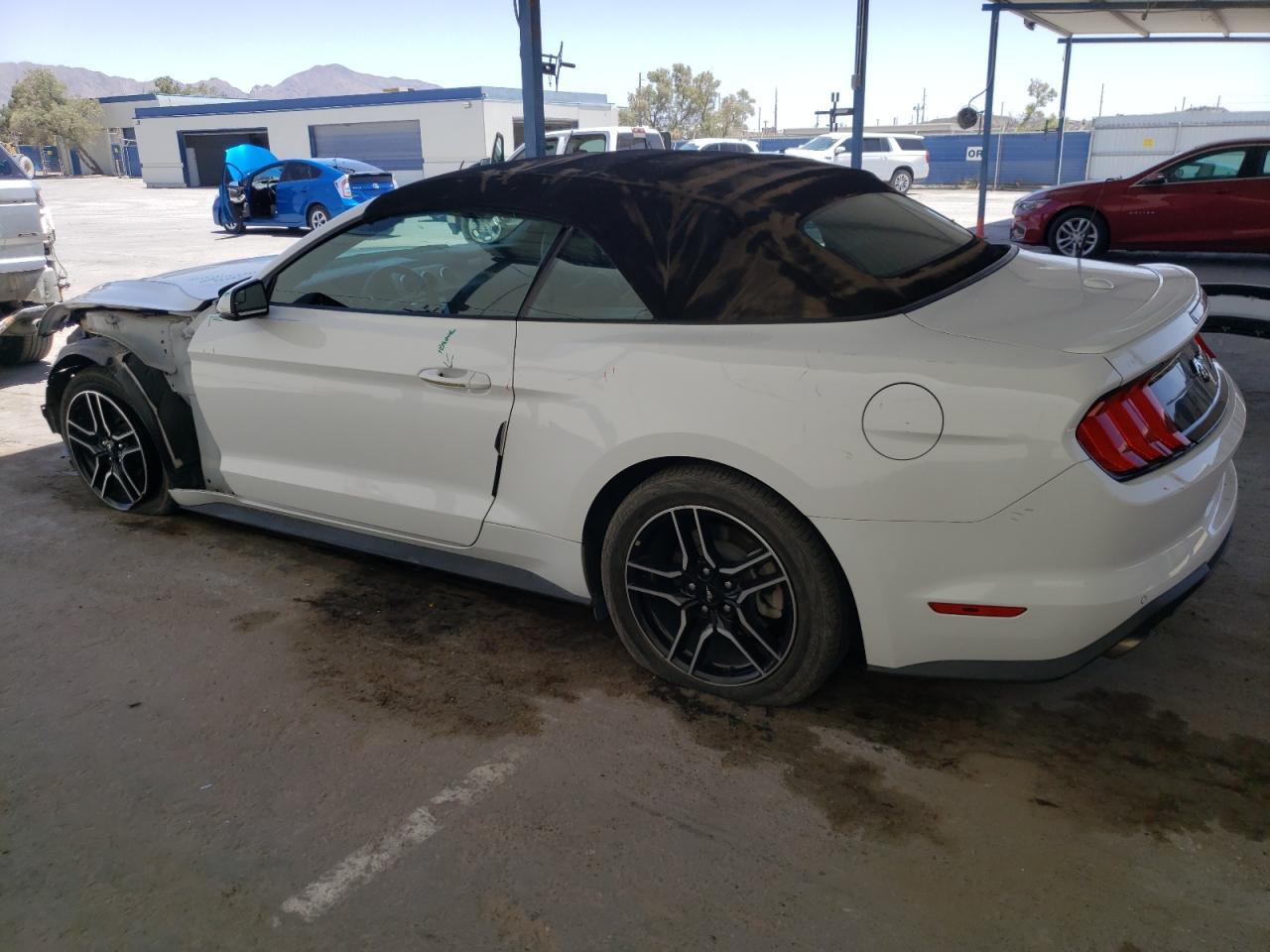 2018 FORD MUSTANG - Фото 2