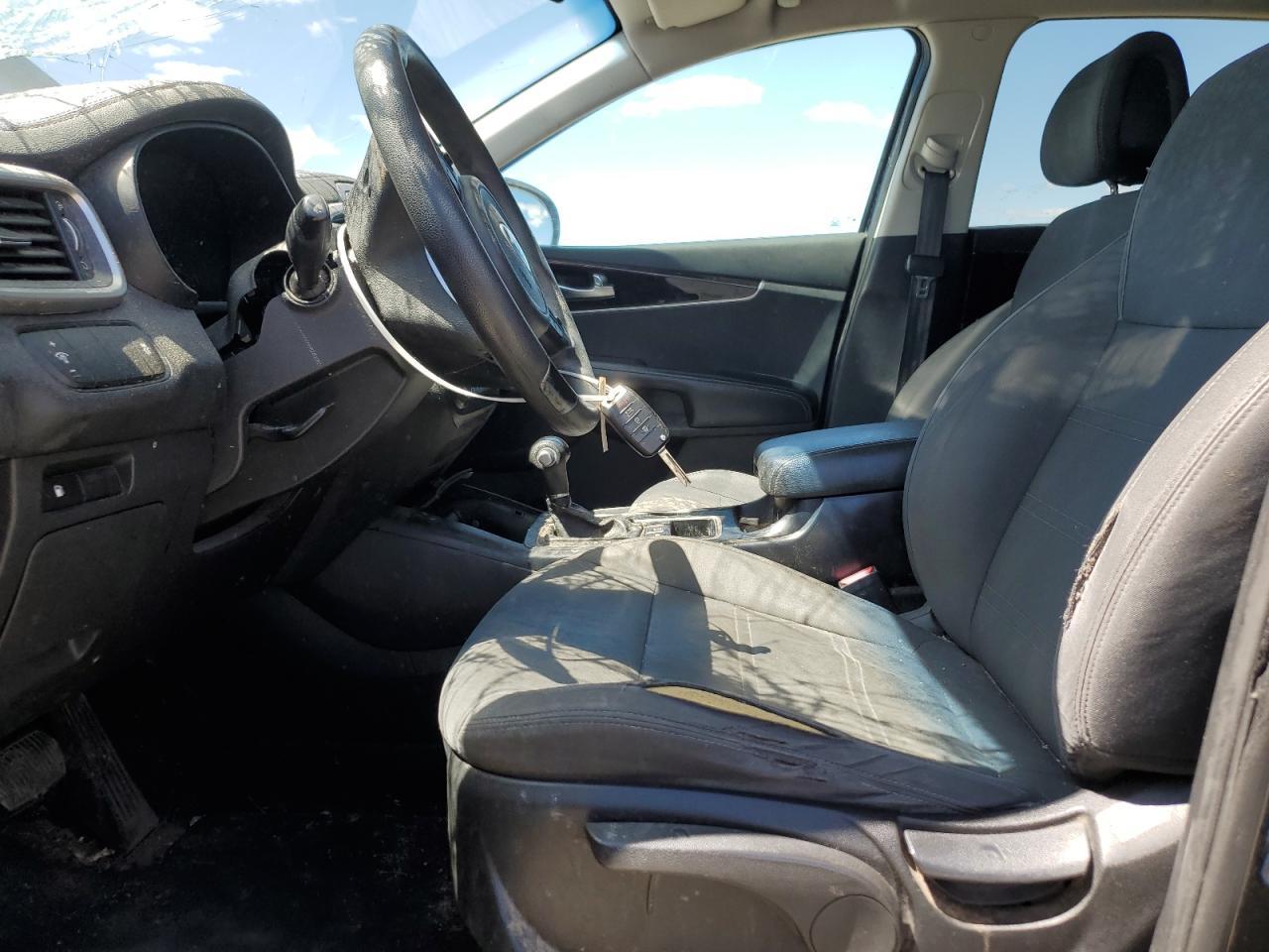 2017 KIA SORENTO LX - Фото 7