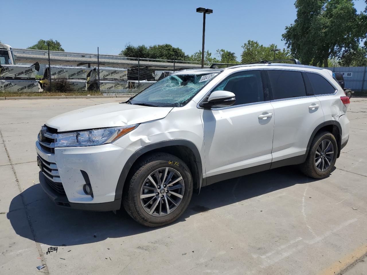 2019 TOYOTA HIGHLANDER
