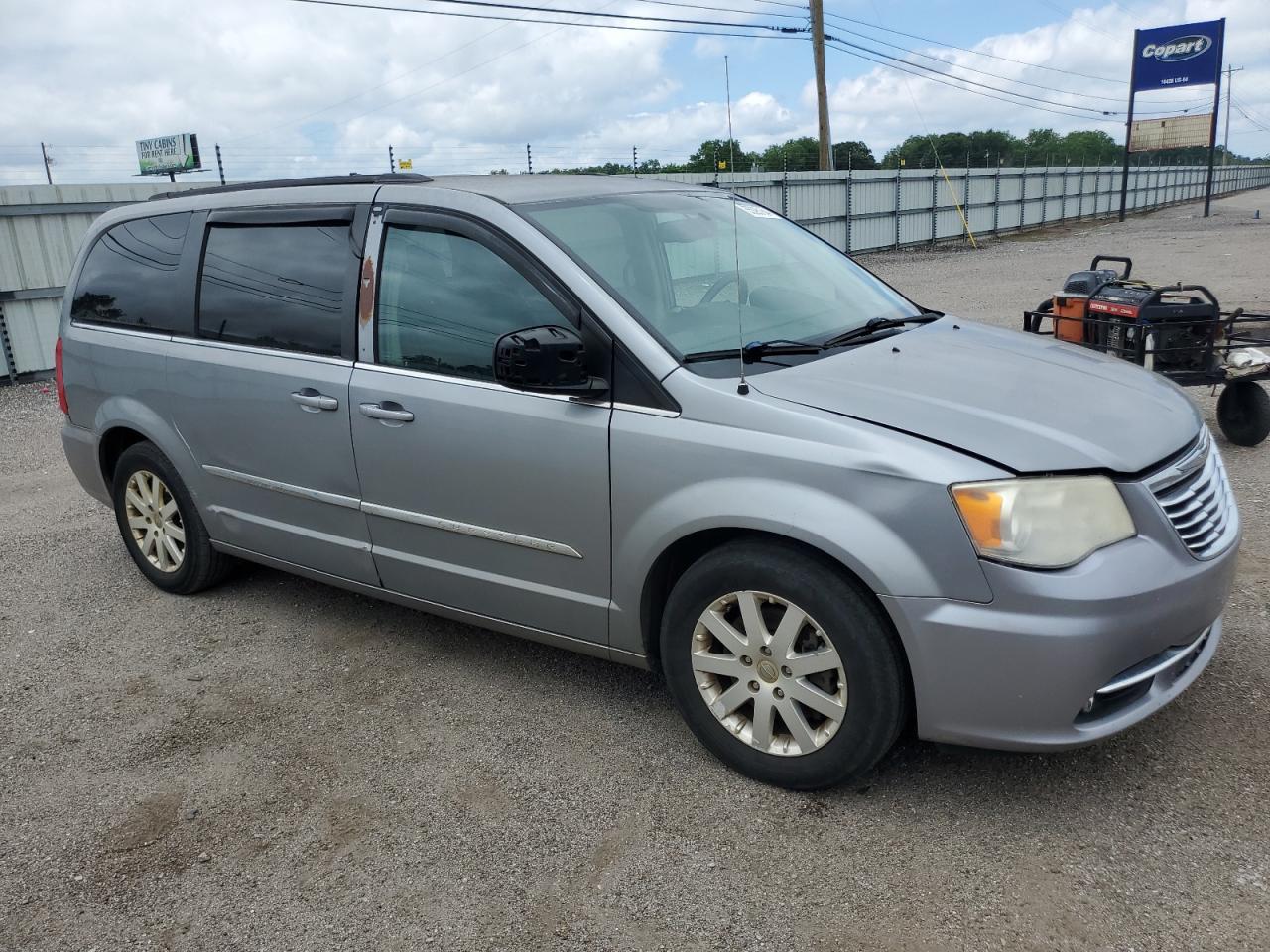 2014 CHRYSLER TOWN & COU - Image 4