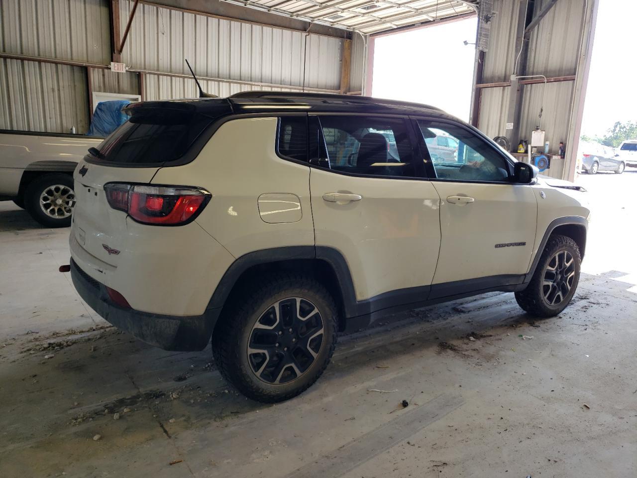 2019 JEEP COMPASS TR - Image 3