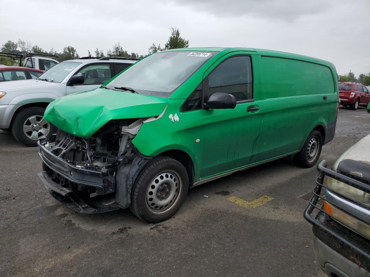 2016 MERCEDES-BENZ METRIS car image