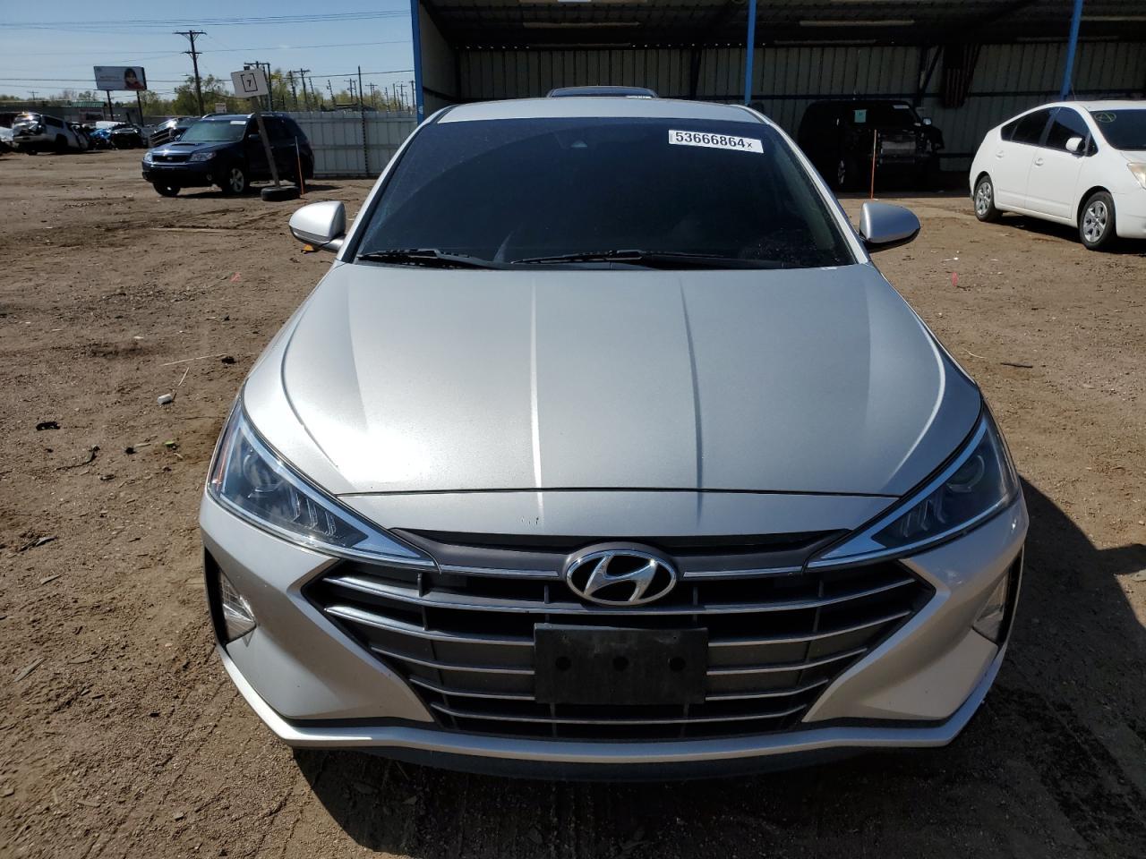 2019 HYUNDAI ELANTRA SE - Image 5