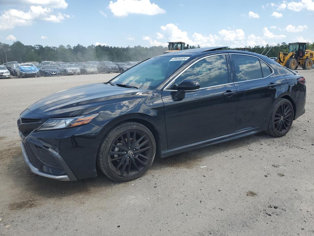 2021 TOYOTA CAMRY XSE car image