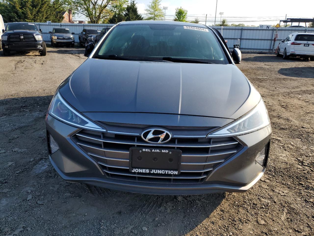 2019 HYUNDAI ELANTRA SE - Фото 5