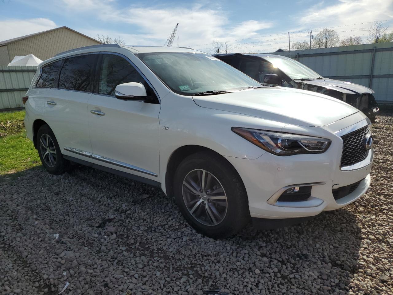 2017 INFINITI QX60 - Фото 4