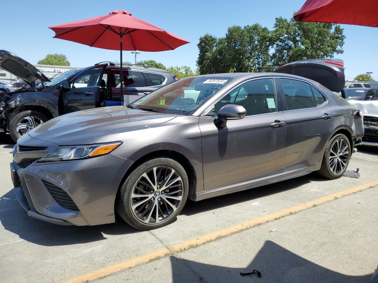 2018 TOYOTA CAMRY HYBR car image