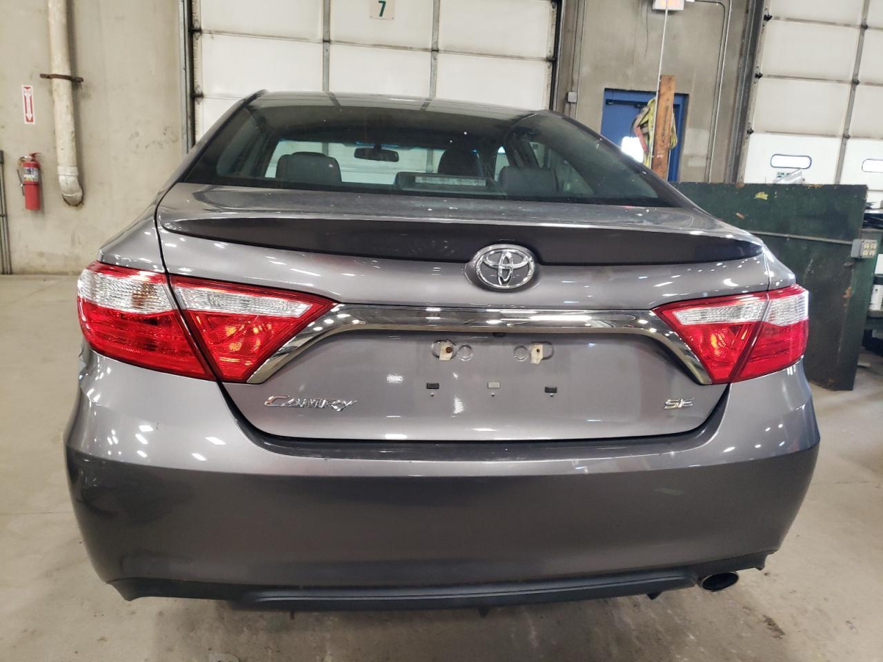 2017 TOYOTA CAMRY LE - Image 6