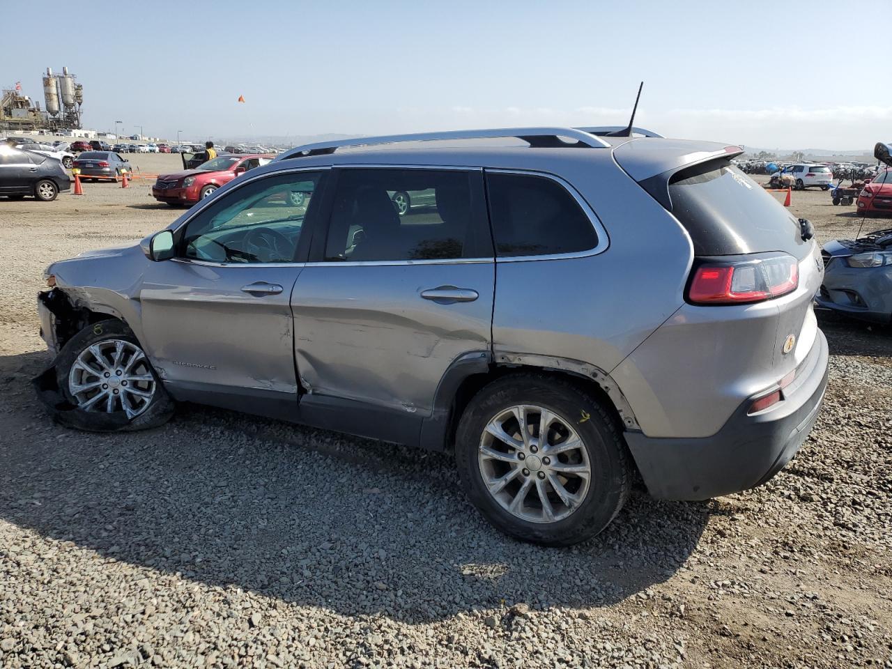2019 JEEP CHEROKEE L - Image 2
