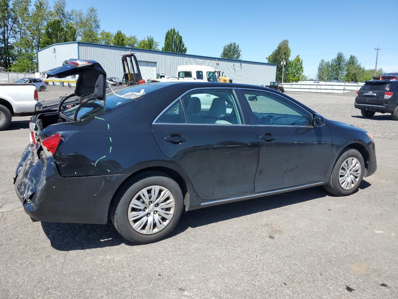 2014 TOYOTA CAMRY L - Фото 3