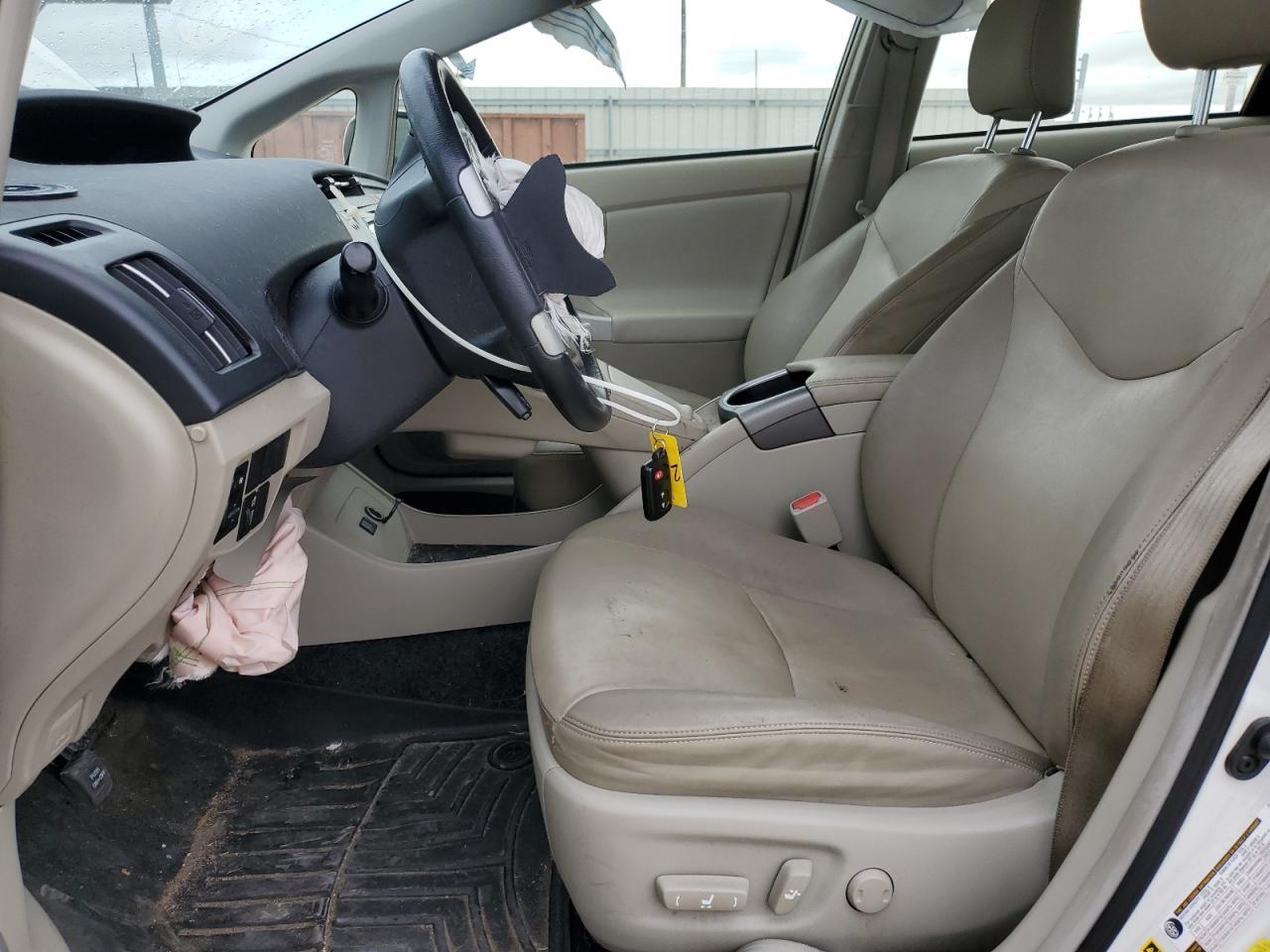 2015 TOYOTA PRIUS - Фото 7