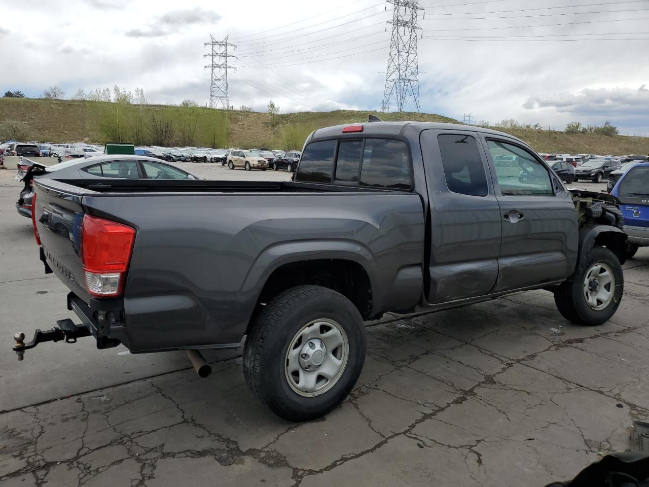 2017 TOYOTA TACOMA ACC - Фото 3