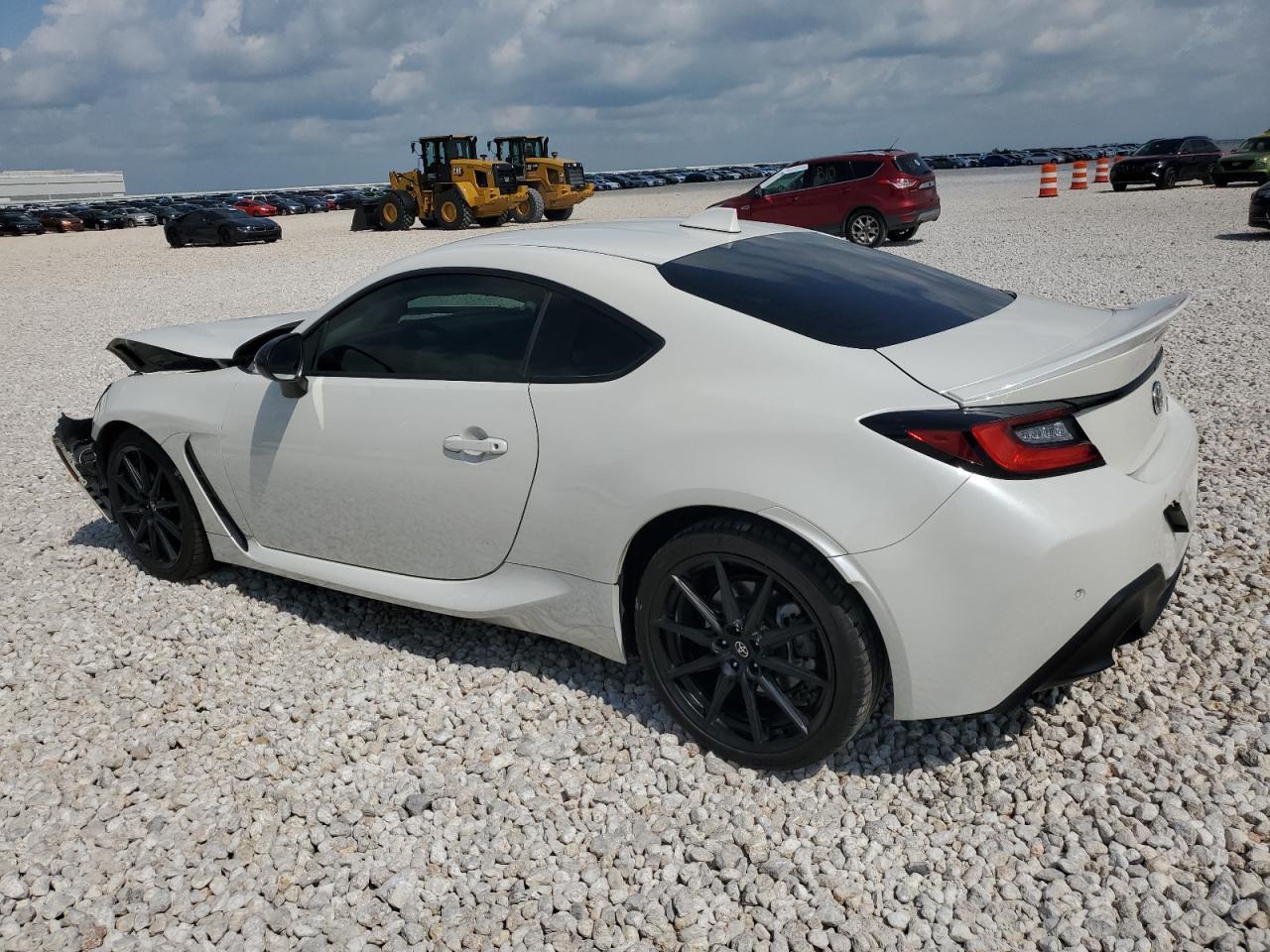 2023 TOYOTA GR 86 PREM - Image 2