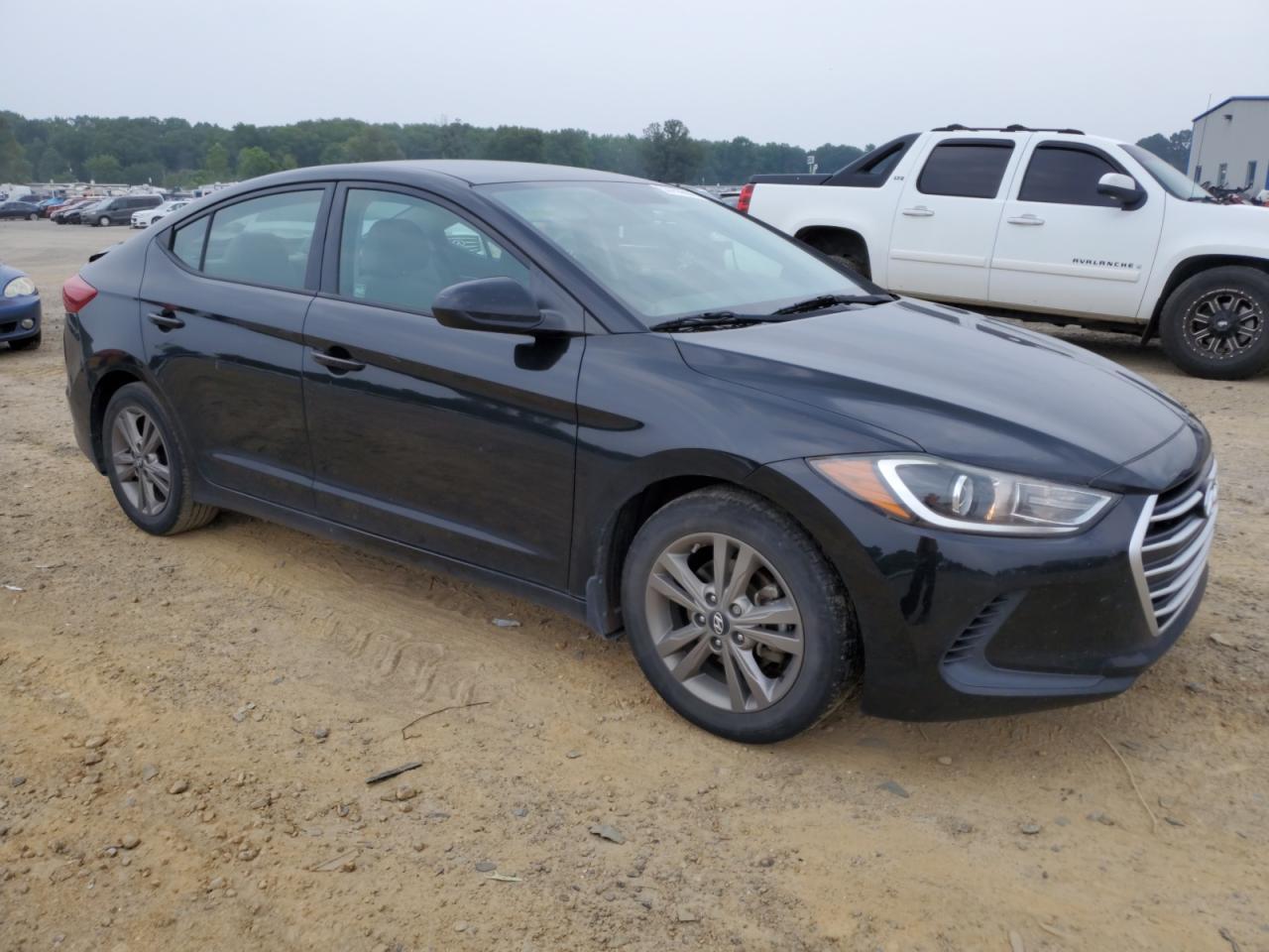 2017 HYUNDAI ELANTRA SE - Image 4