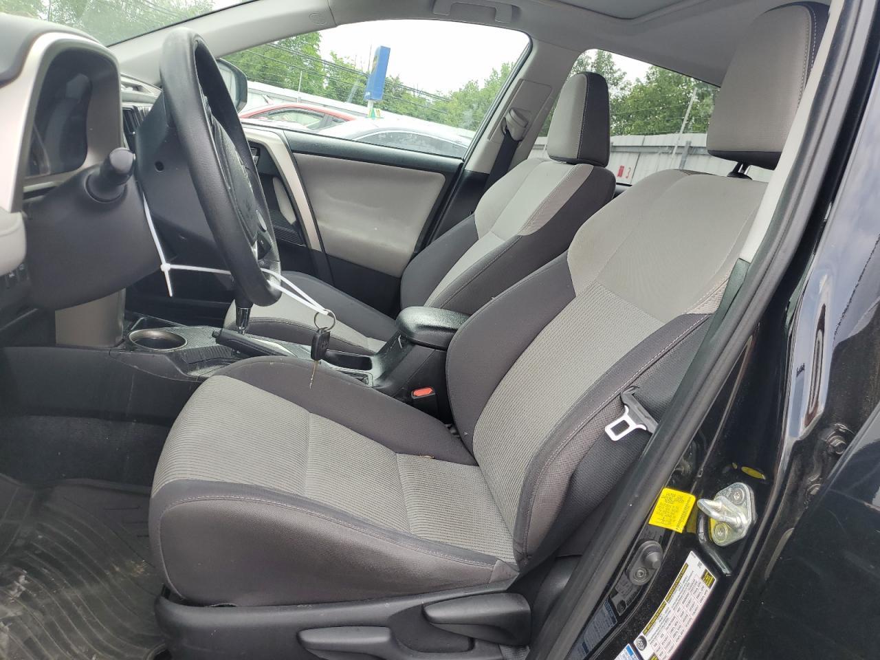 2015 TOYOTA RAV4 XLE - Image 7
