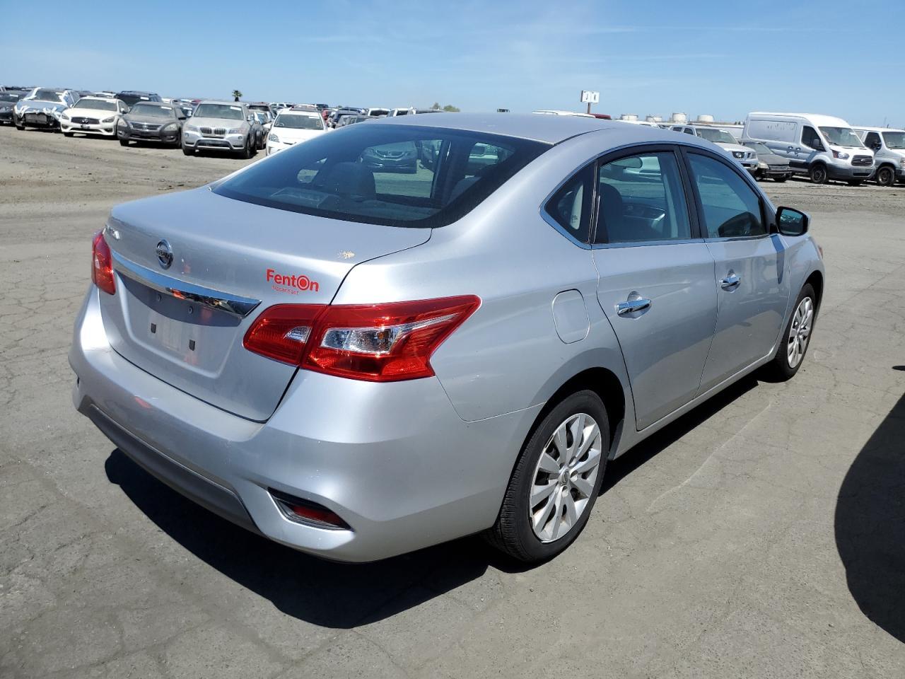 2017 NISSAN SENTRA S - Фото 3