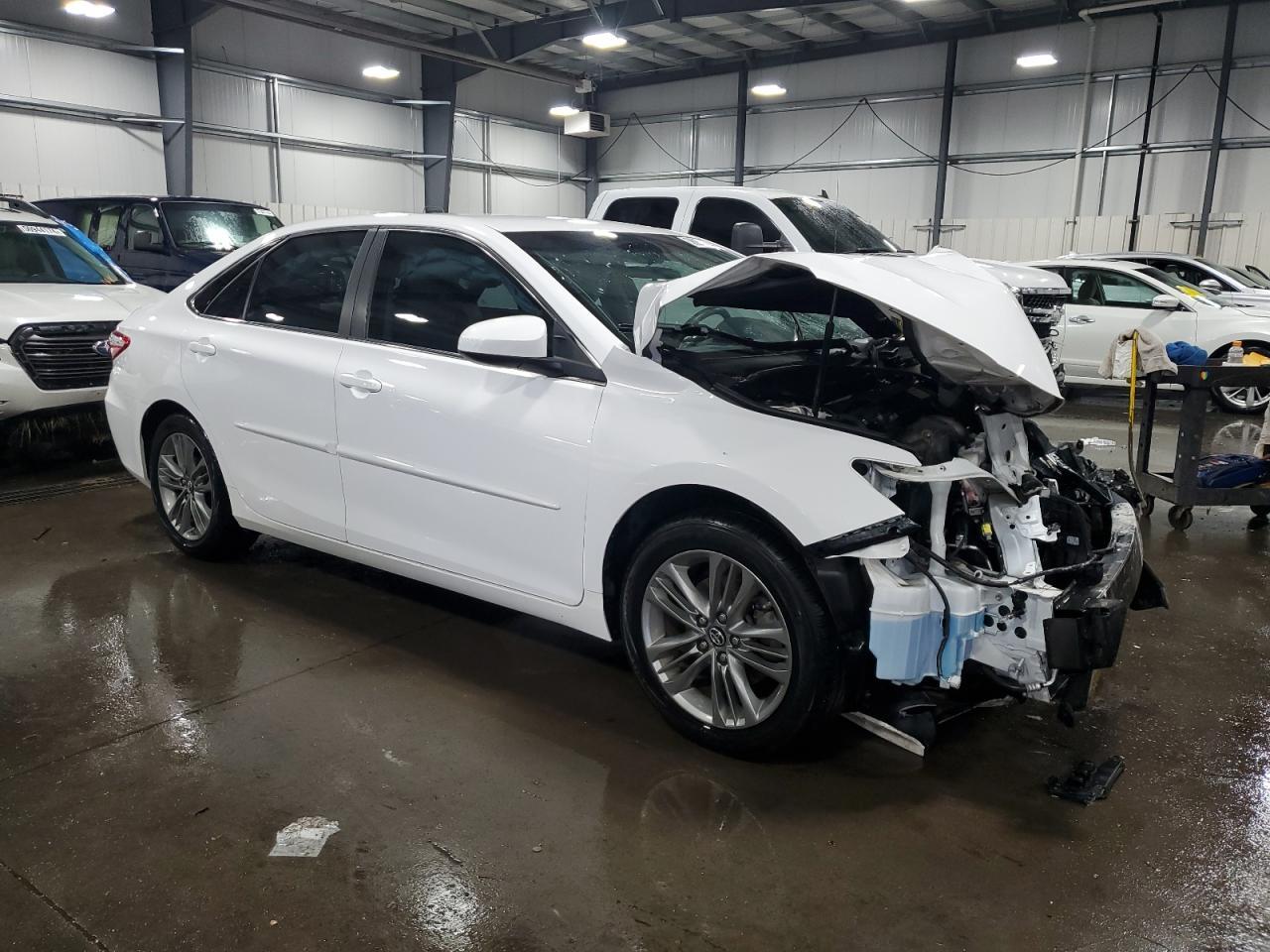 2017 TOYOTA CAMRY LE - Image 4