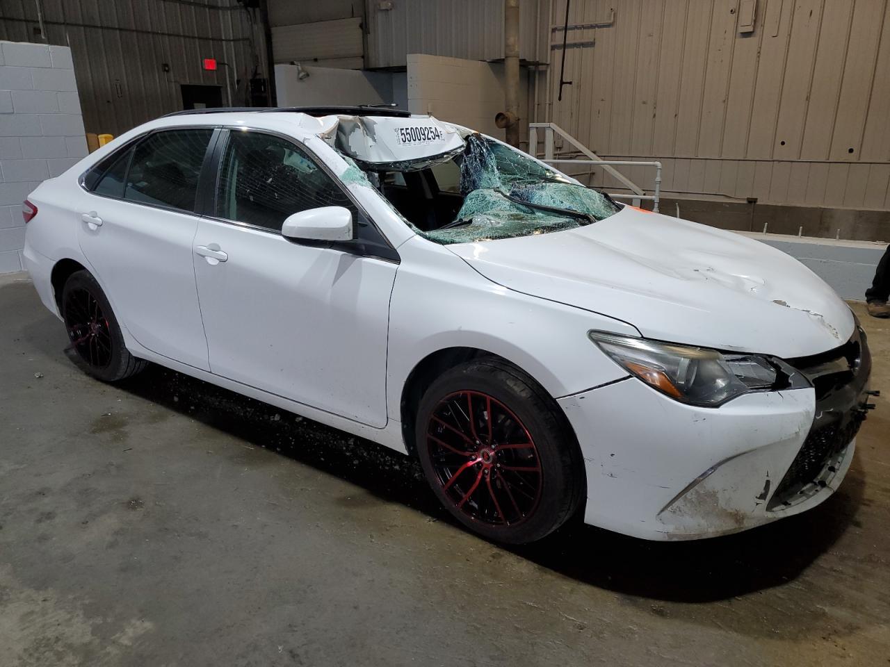 2016 TOYOTA CAMRY LE - Фото 4