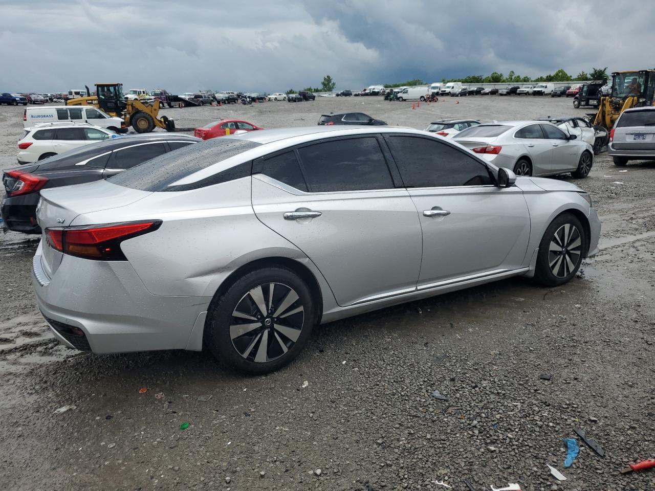 2020 NISSAN ALTIMA SV - Фото 3