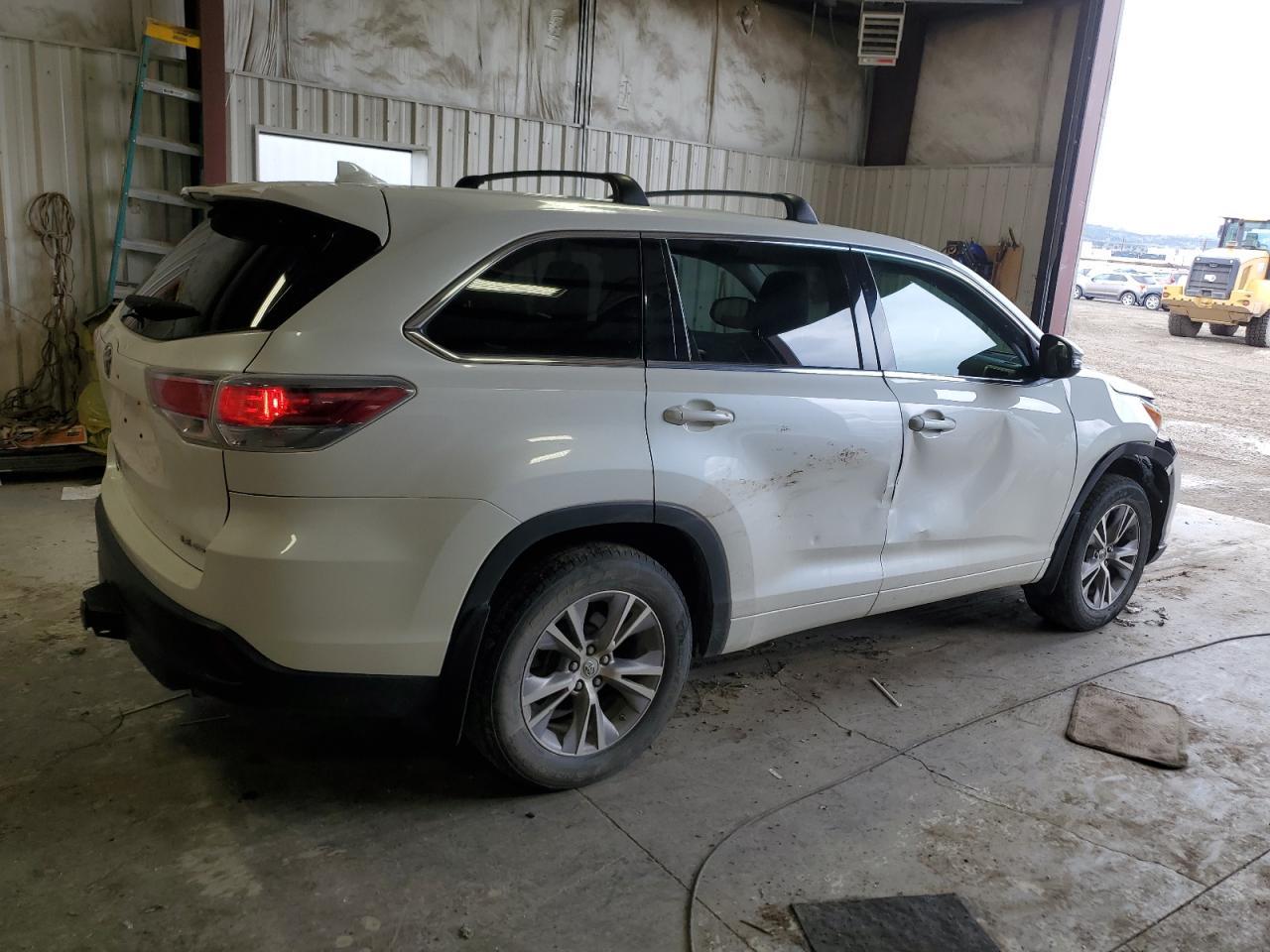 2015 TOYOTA HIGHLANDER - Image 3