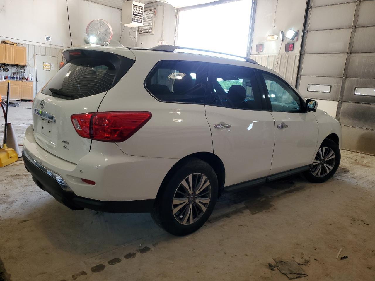 2019 NISSAN PATHFINDER - Image 3