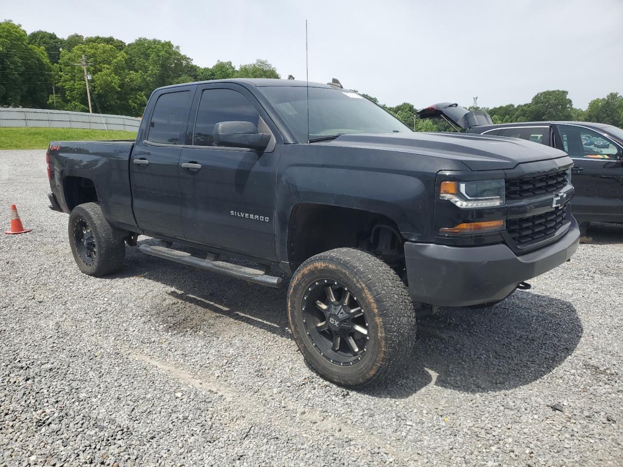 2018 CHEVROLET SILVERADO - Фото 4