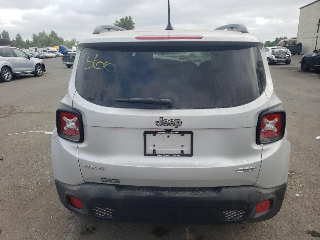 2017 JEEP RENEGADE L - Фото 6