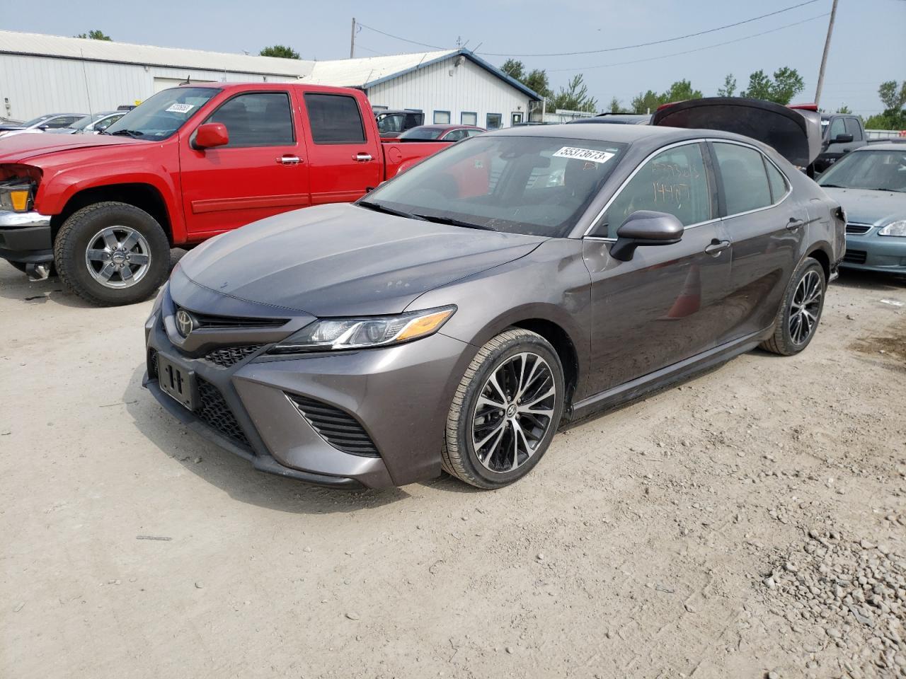 2020 TOYOTA CAMRY SE
