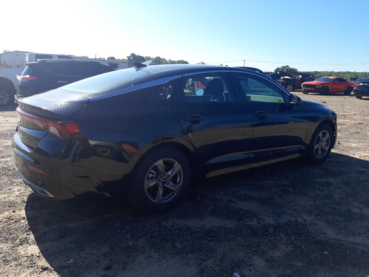 2023 KIA K5 LXS - Image 3