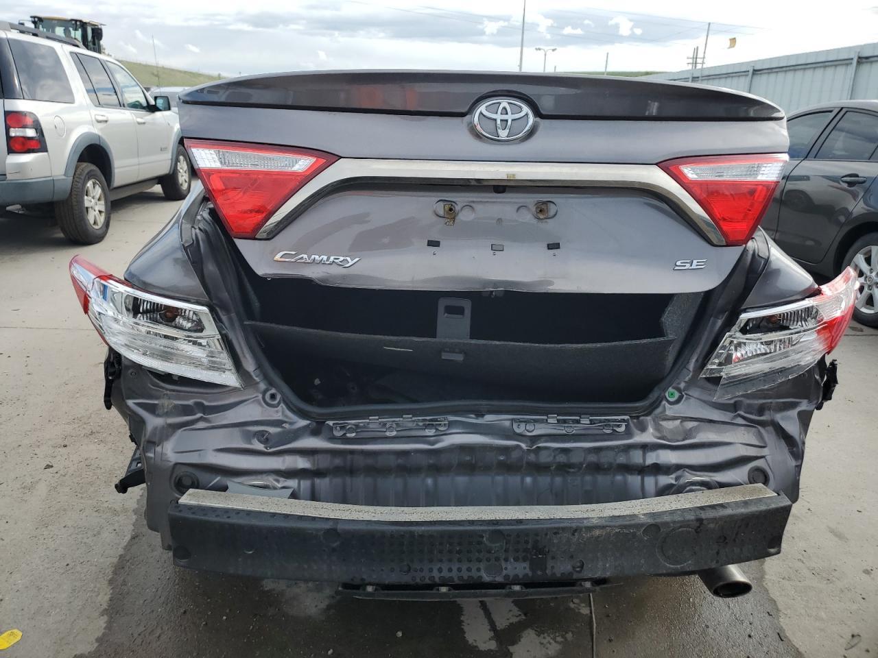 2017 TOYOTA CAMRY LE - Image 6
