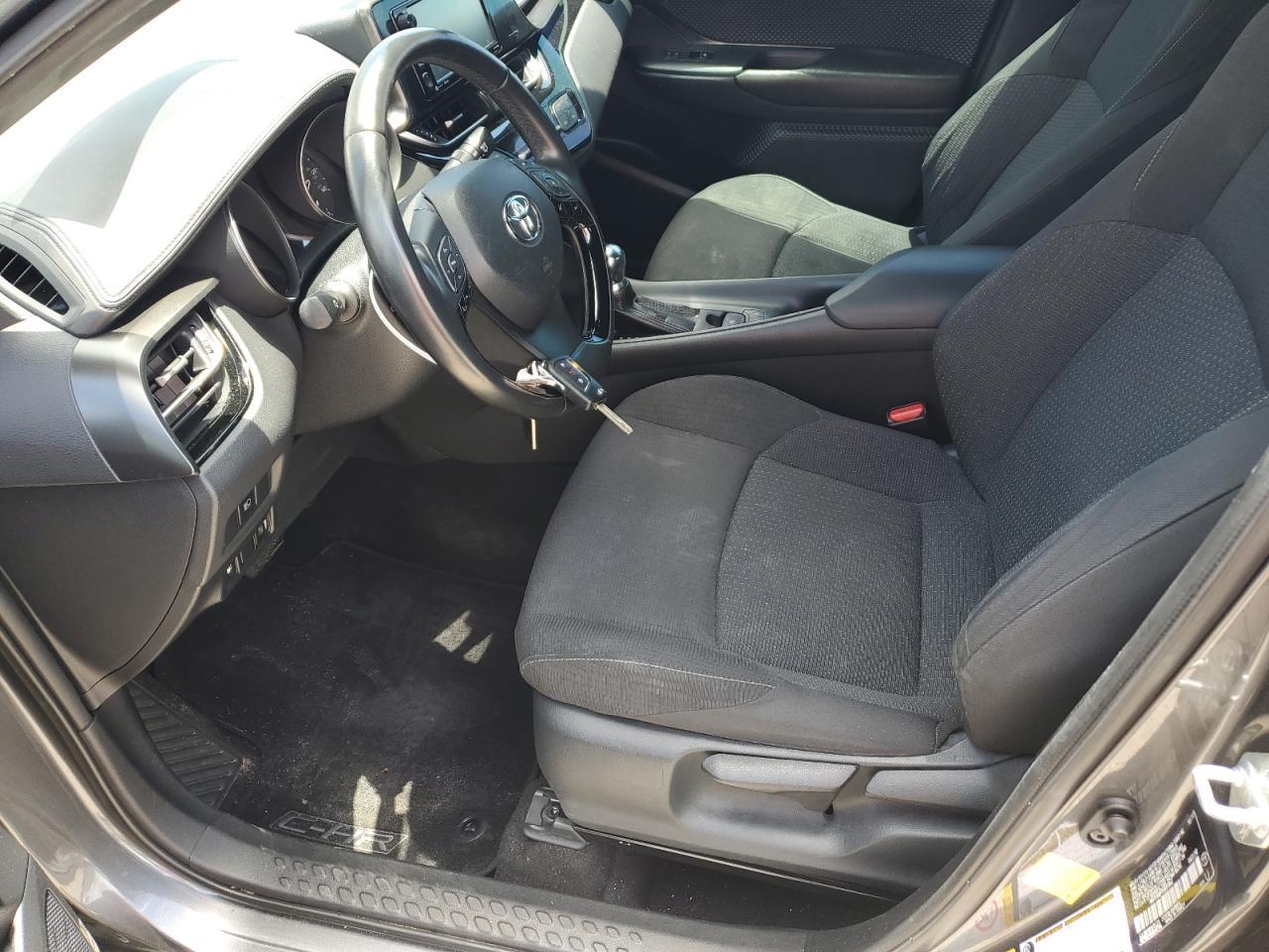 2018 TOYOTA C-HR XLE - Image 7