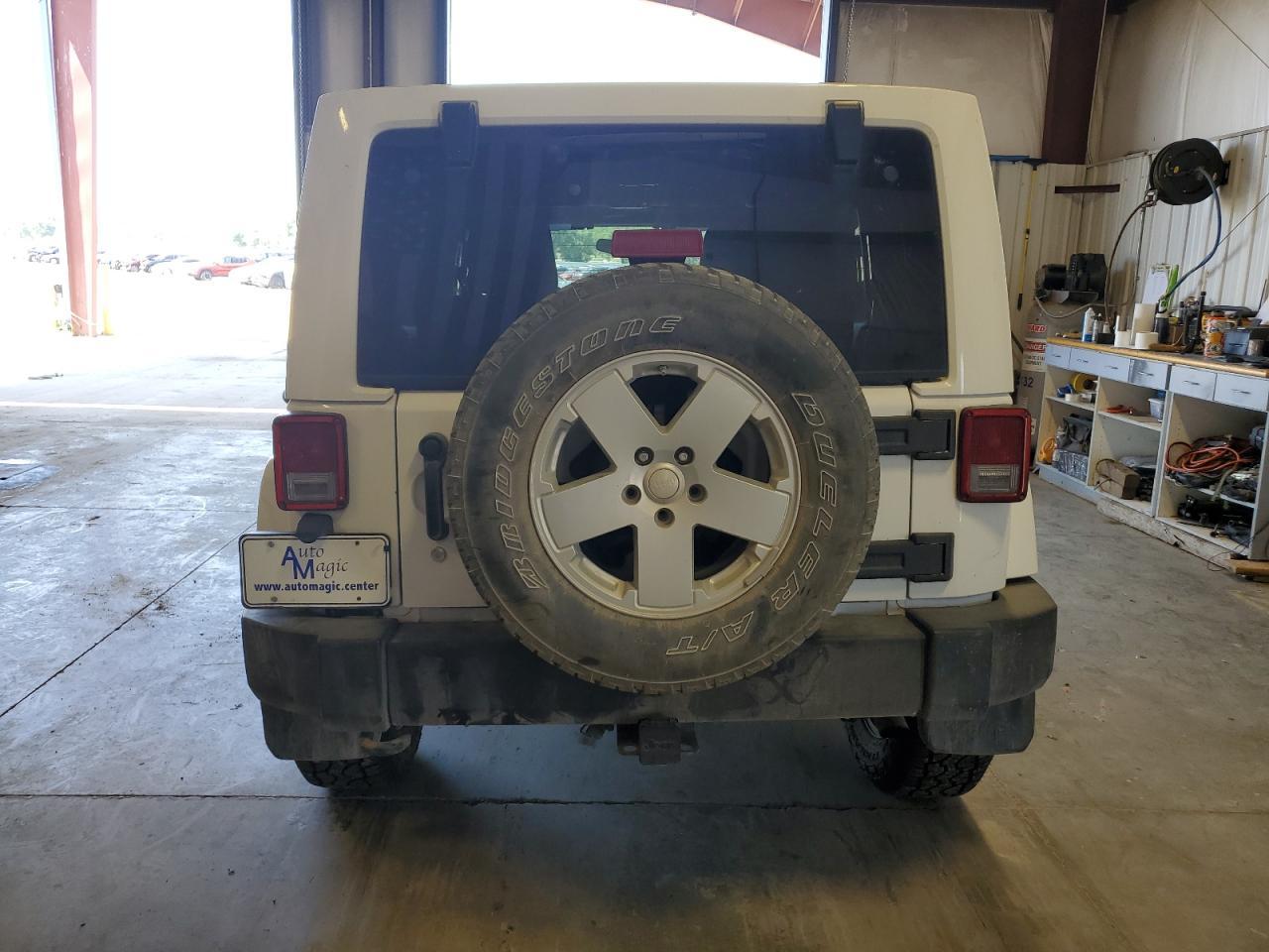 2012 JEEP WRANGLER U - Image 6