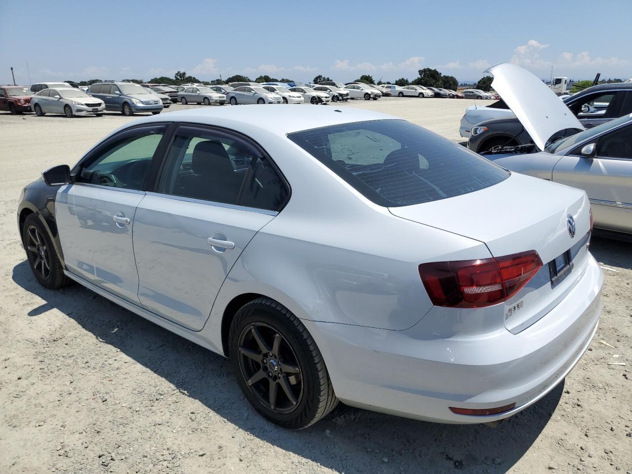 2017 VOLKSWAGEN JETTA S - Image 2