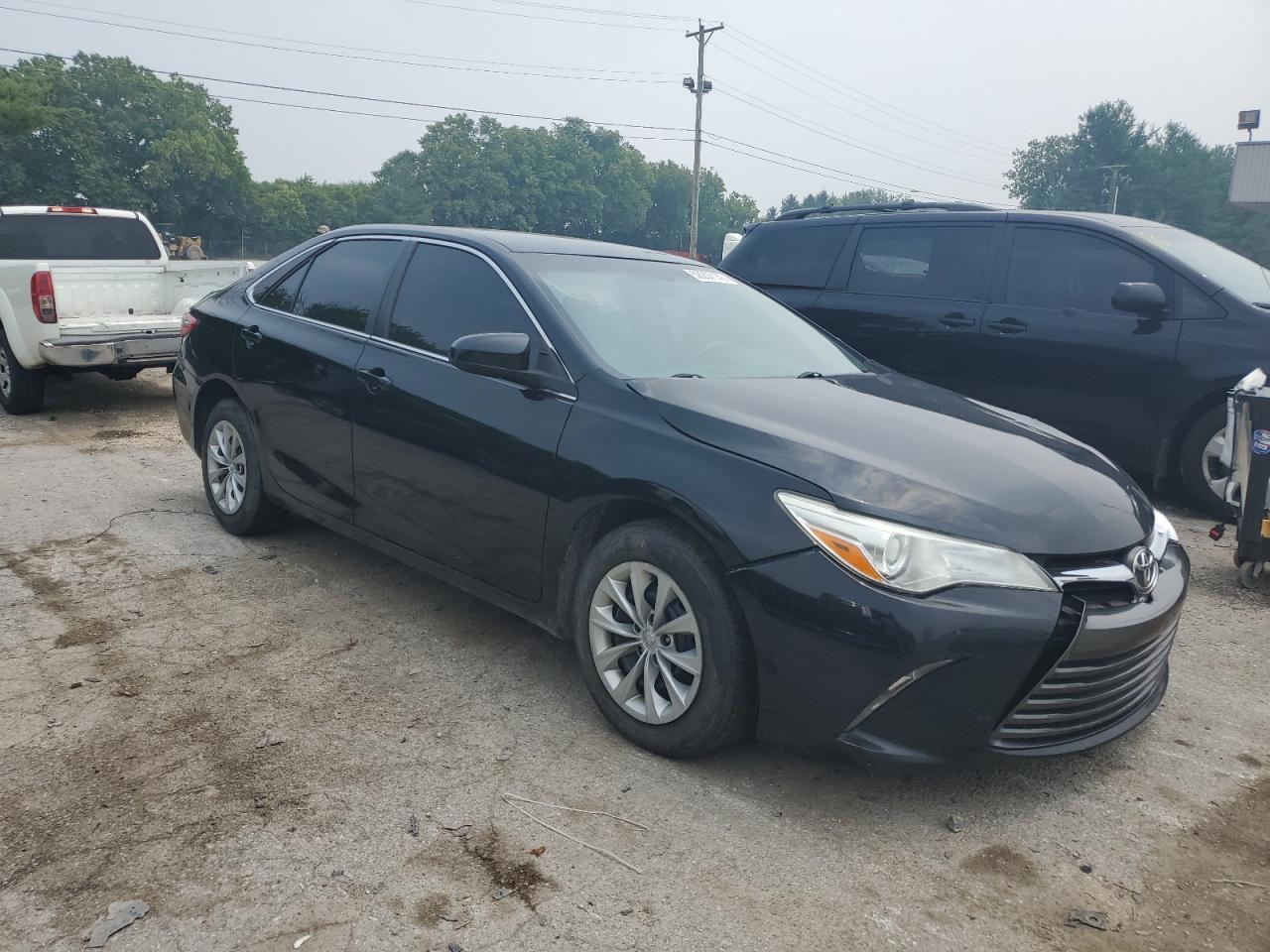 2016 TOYOTA CAMRY LE - Image 4