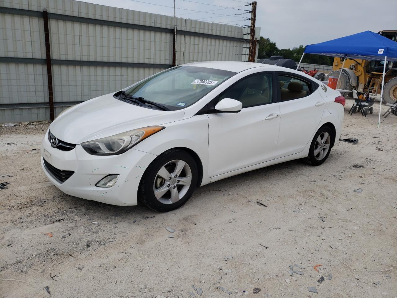 2013 HYUNDAI ELANTRA GL