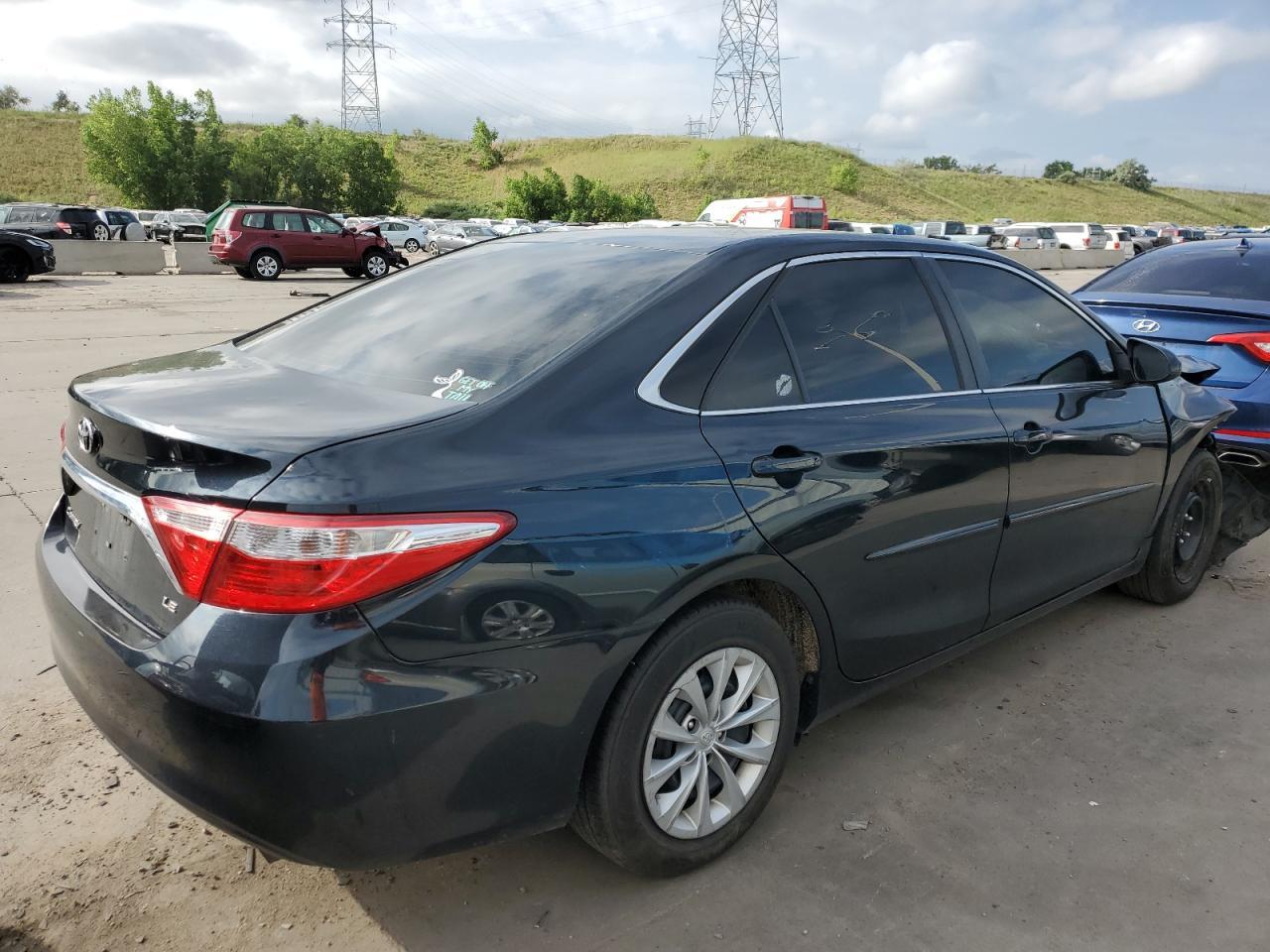 2016 TOYOTA CAMRY LE - Image 3