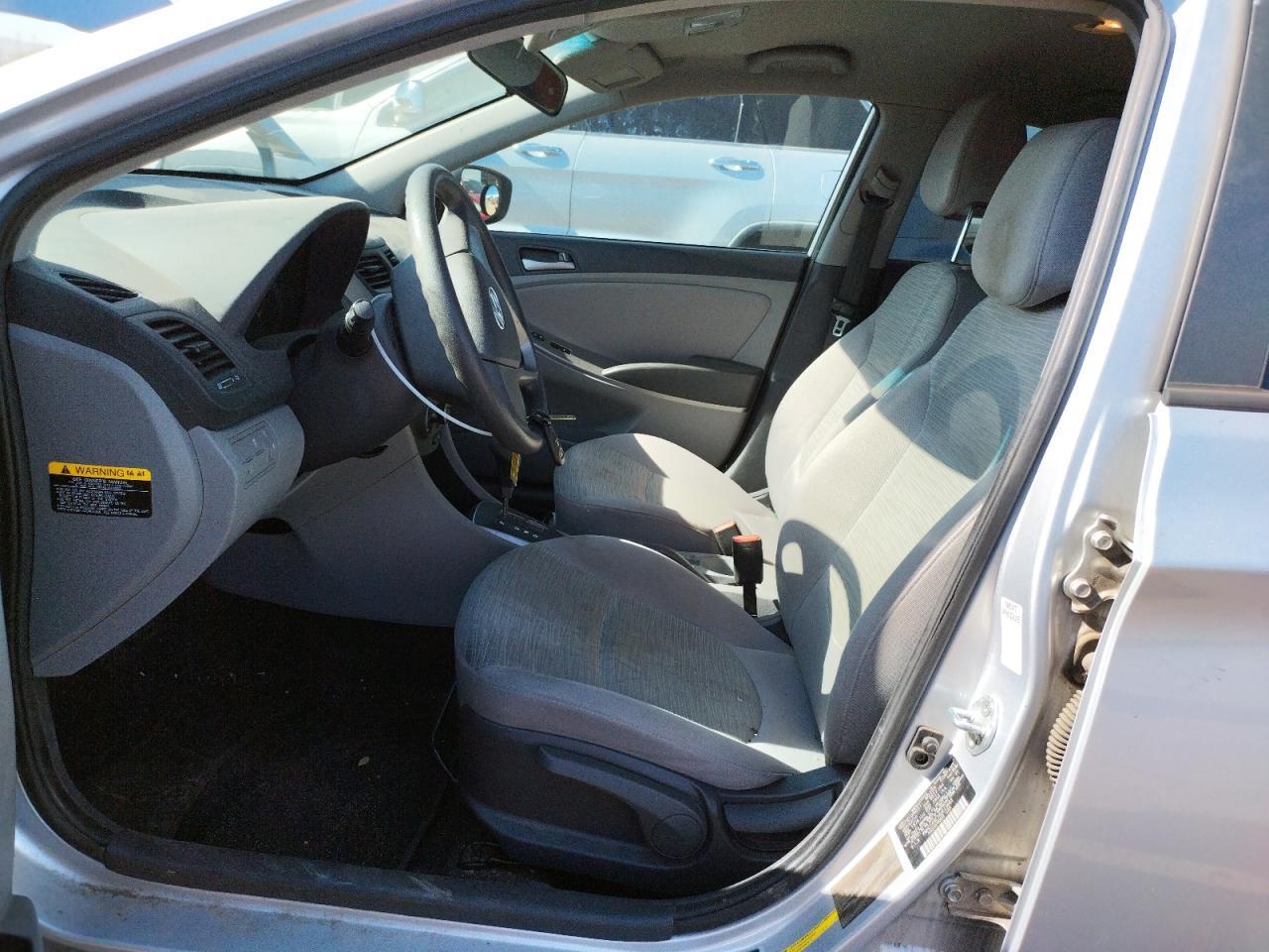 2017 HYUNDAI ACCENT SE - Image 7